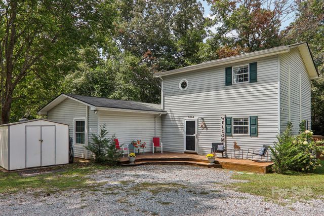 $565,000 | 105 Big Bear Drive | Boyd Township - Transylvania County