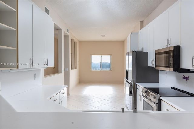 $255,000 | 7793 Granville Drive, Unit 411 | Westwood