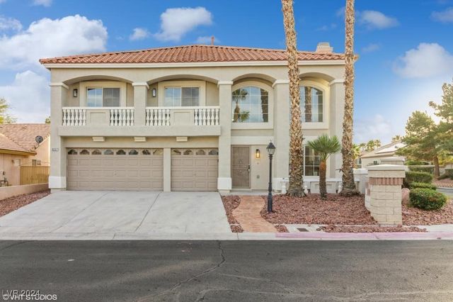 $669,900 | 8237 Fawn Brook Court | Centennial Hills Town Center