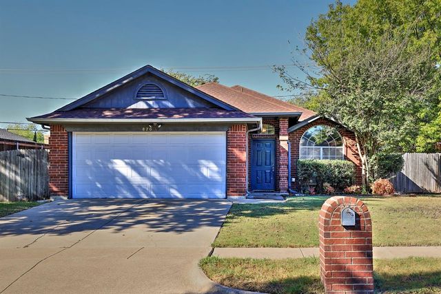 $319,000 | 870 Valleybrooke Drive | Southeast Arlington