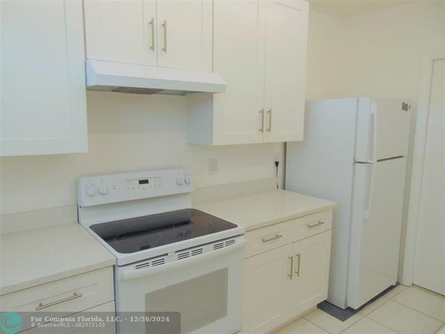 $178,000 | 2400 Southwest 22nd Avenue, Unit 512 | Delray Beach