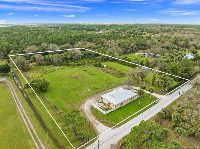 $799,000 | 4600 Southwest Grove Street | Palm City Farms