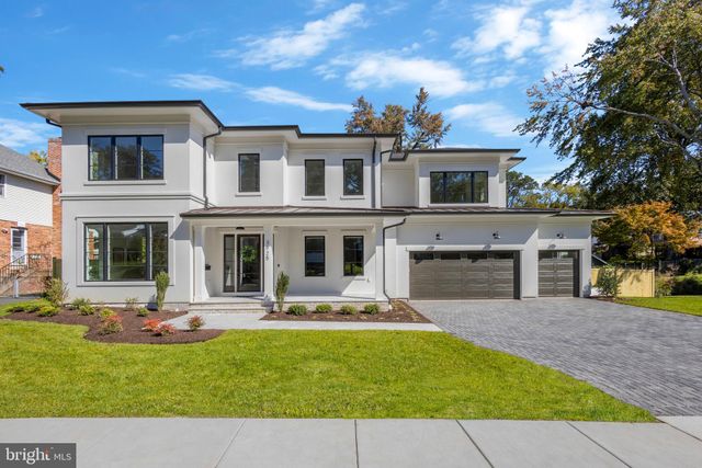 $3,069,000 | 3925 North Woodstock Street | Stafford Albemarle Glebe