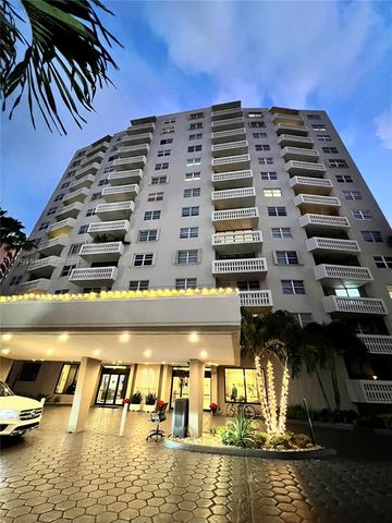 $479,000 | 90 Edgewater Drive, Unit 622 | Gables Waterway Towers