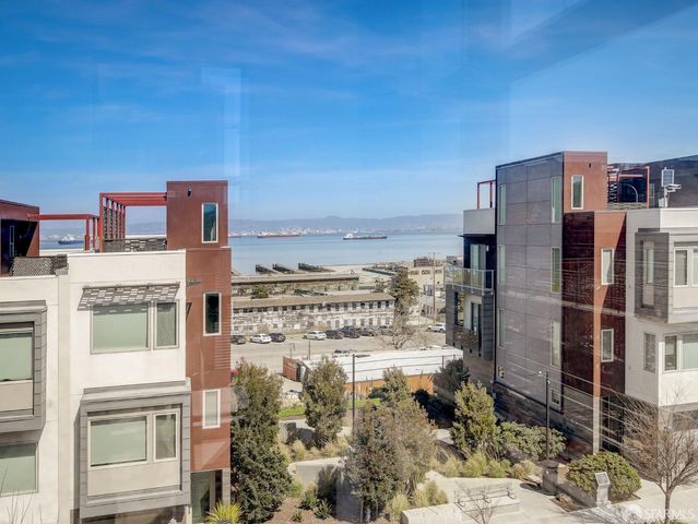 $685,000 | 451 Donahue Street, Unit 502 | Hunters Point