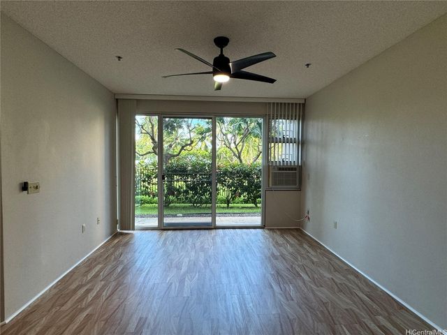 $2,250 | 3009 Ala Makahala Place, Unit 109 | Salt Lake