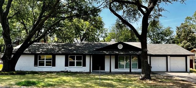 $2,800 | 8117 Rush Street | Benbrook