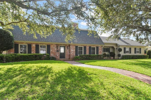 $874,000 | 2026 Siesta Lane | Spring Lake