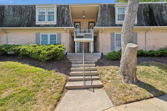 $309,900 | 3000 Hillsboro Pike, Unit 100 | Green Hills