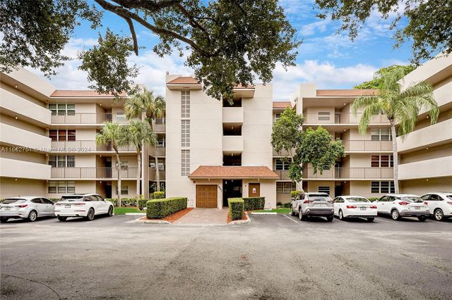 $309,000 | 1931 Sabal Palm Drive, Unit 402 | Sabal Palm of Pine