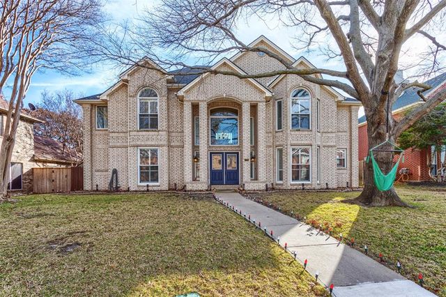 $579,000 | 1708 Falmouth Drive | Plano