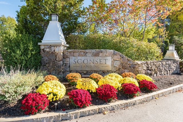 $619,000 | 2 Longwood Lane, Unit 209 | Hanover