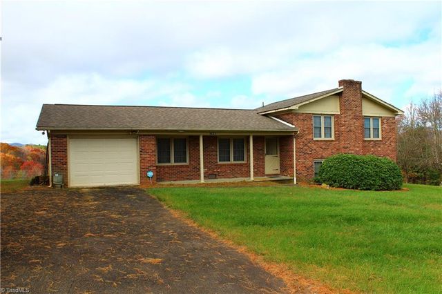 $249,900 | 184 Deer Haven Road | Gap Civil Township - Alleghany County