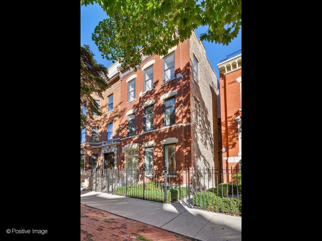 $7,000 | 1937 North Mohawk Street, Unit 1 | Lincoln Park