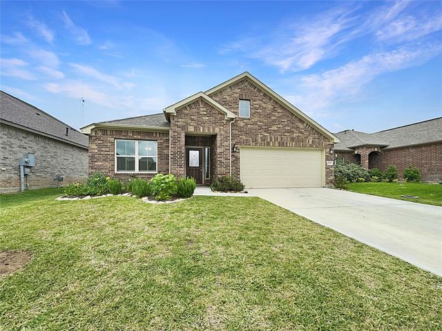 $293,000 | 4227 West Bayou Maison Circle | Dickinson