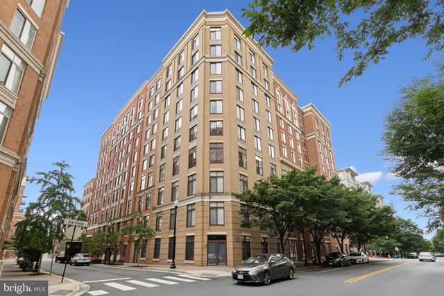 $675,000 | 1201 North Garfield Street, Unit 511 | Clarendon-Courthouse