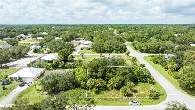 $50,000 | 9885 85th Street | Vero Lake Estates