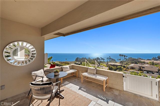 $1,150,000 | 21692 Ocean Vista Drive, Unit C | Laguna Beach Village