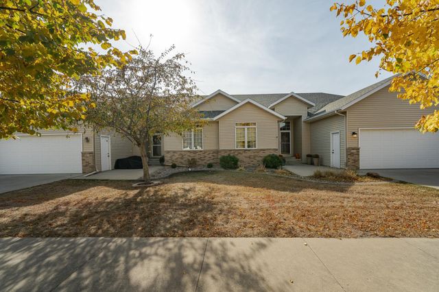 $419,900 | 2823 Viola Heights Drive Northeast | Northern Heights