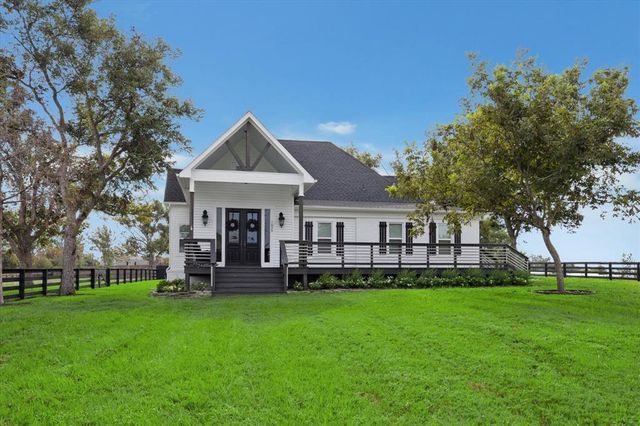 $3,300 | 1025 South Tesch Street | Bellville