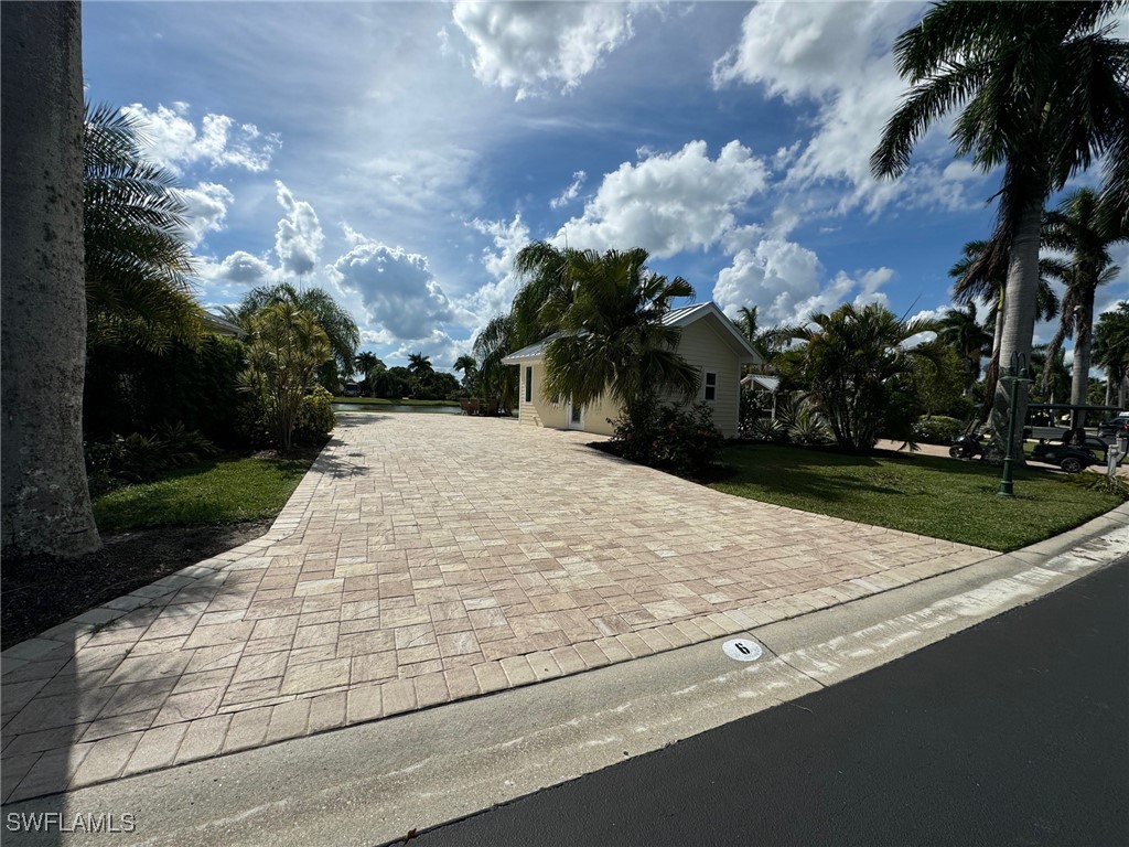 a view of outdoor space with green space