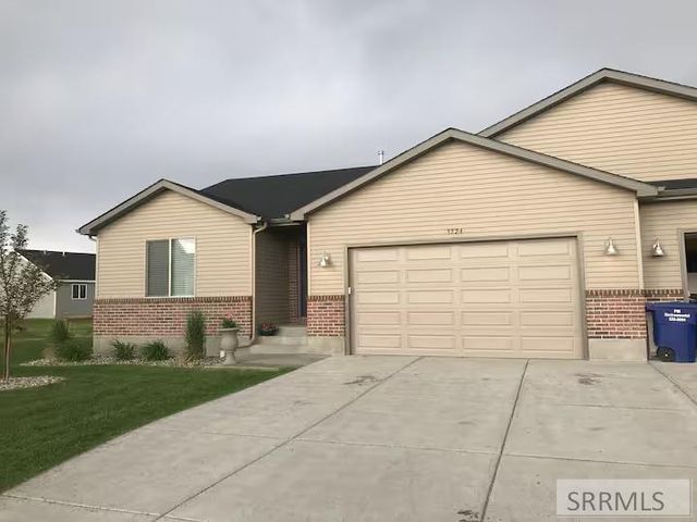 $359,000 | 3524 North Coral Idaho Falls