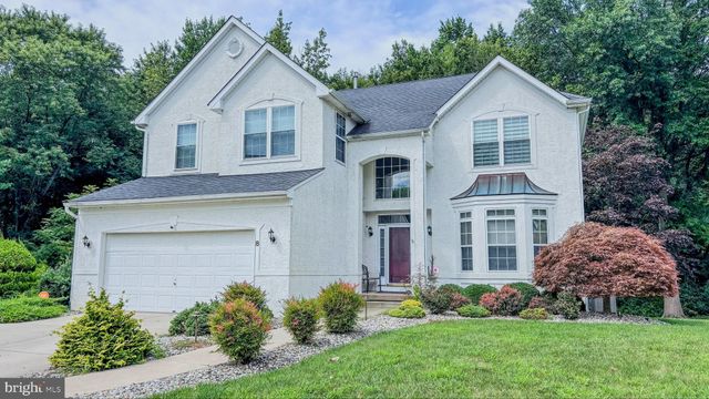 $675,000 | 8 Hartsdale Court | Burlington Township