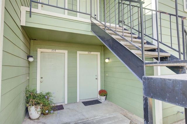 $1,200 | 14777 Wunderlich Drive, Unit 107 | Waterman Crossing Condominiums