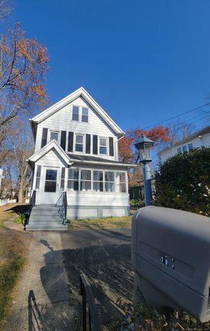 $480,000 | 314 Skiff Street | North Haven