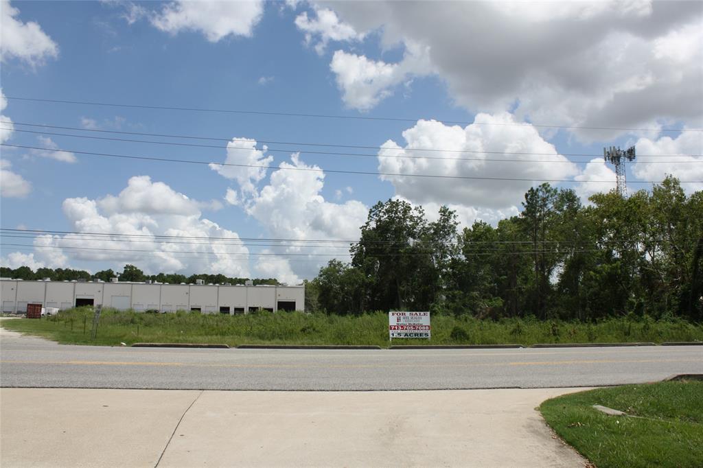 a view of a building in the background