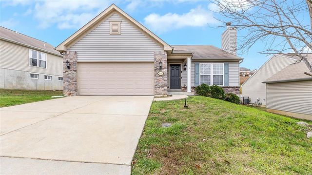 $2,950 | 6593 Buckingham Palace Drive | Imperial Township - Jefferson County