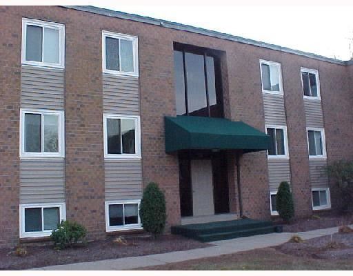 $1,800 | 2 Main Street, Unit 6 | Manville