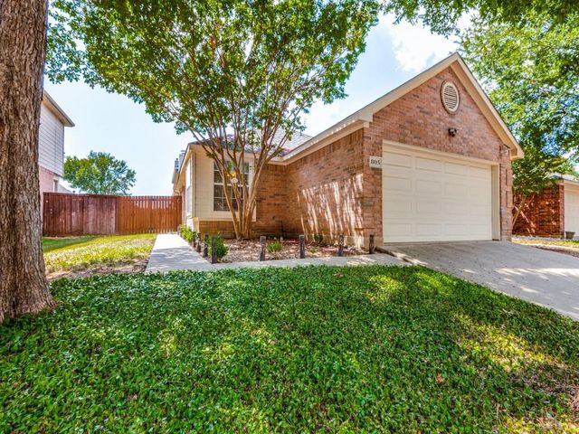 $385,000 | 805 Palomino Drive | Euless