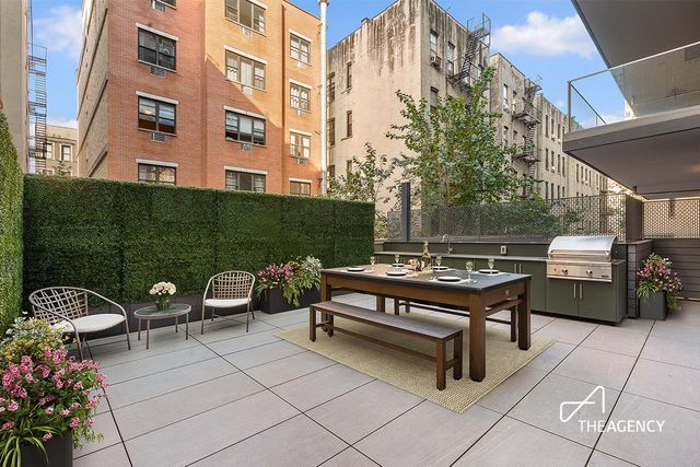 $2,995,000 | 145 Central Park North, Unit 2A | Harlem