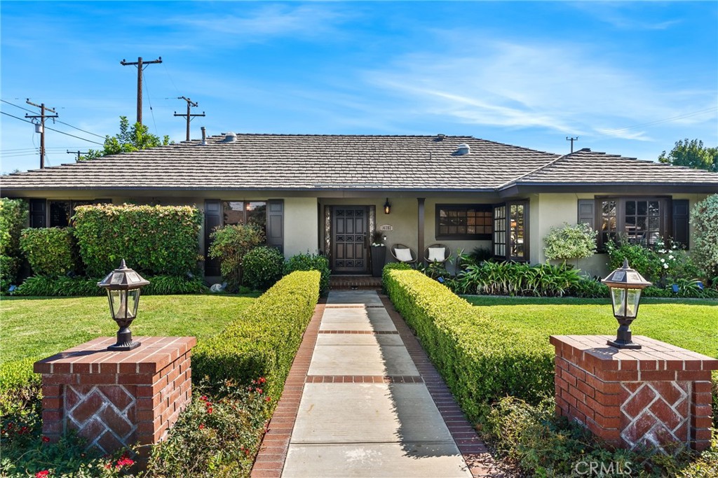 Curb Appeal!, short and quiet cul de sac street