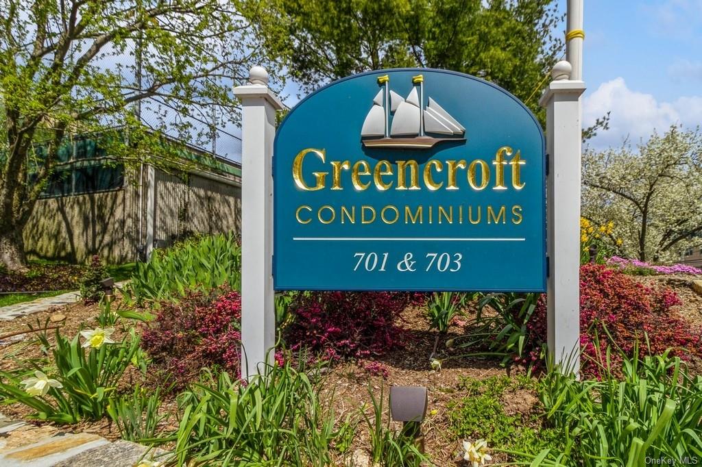 Beautiful Greencroft Condo borders Pelham