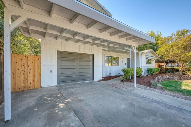 $425,000 | 619 West Tulare Avenue | Visalia