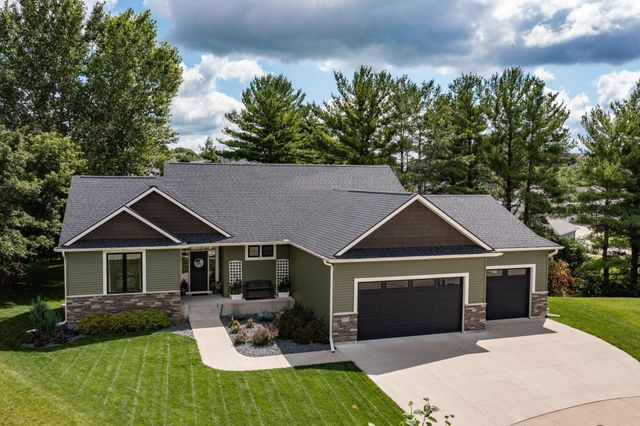 $654,900 | 2675 Century Pine Lane Northeast | Silver Creek