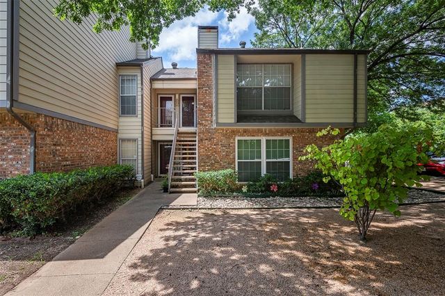 $199,000 | 2535 Wedglea Drive, Unit 239 | North Oak Cliff