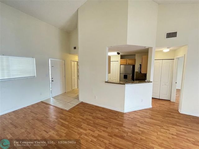 $215,000 | 3409 Northwest 44th Street, Unit 205 | Summer Lake