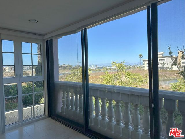 $1,286,000 | 6220 Pacific Avenue, Unit 103 | Playa del Rey