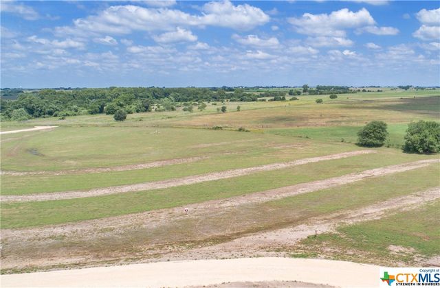 $135,000 | 511 Cr 362 Shiner Tx 77984, Unit LOT 13