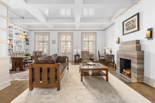 $3,025,000 | 34 West 74th Street, Unit 4C | Upper West Side