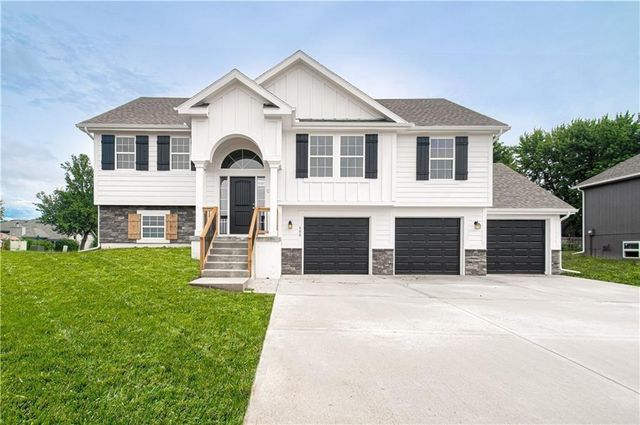 $389,900 | 1101 Noah's Lane | Kearney