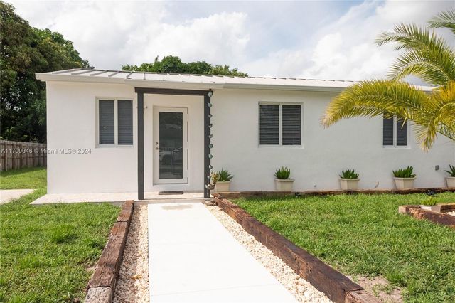 $3,400 | 267 East 63rd Street | Hialeah