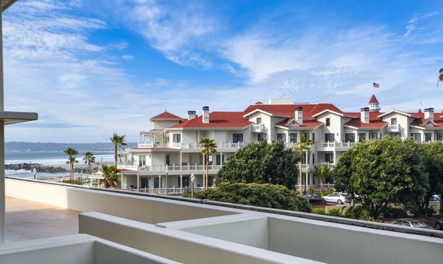 $6,000 | 1720 Avenida Del Mundo, Unit 109 | Coronado Shores