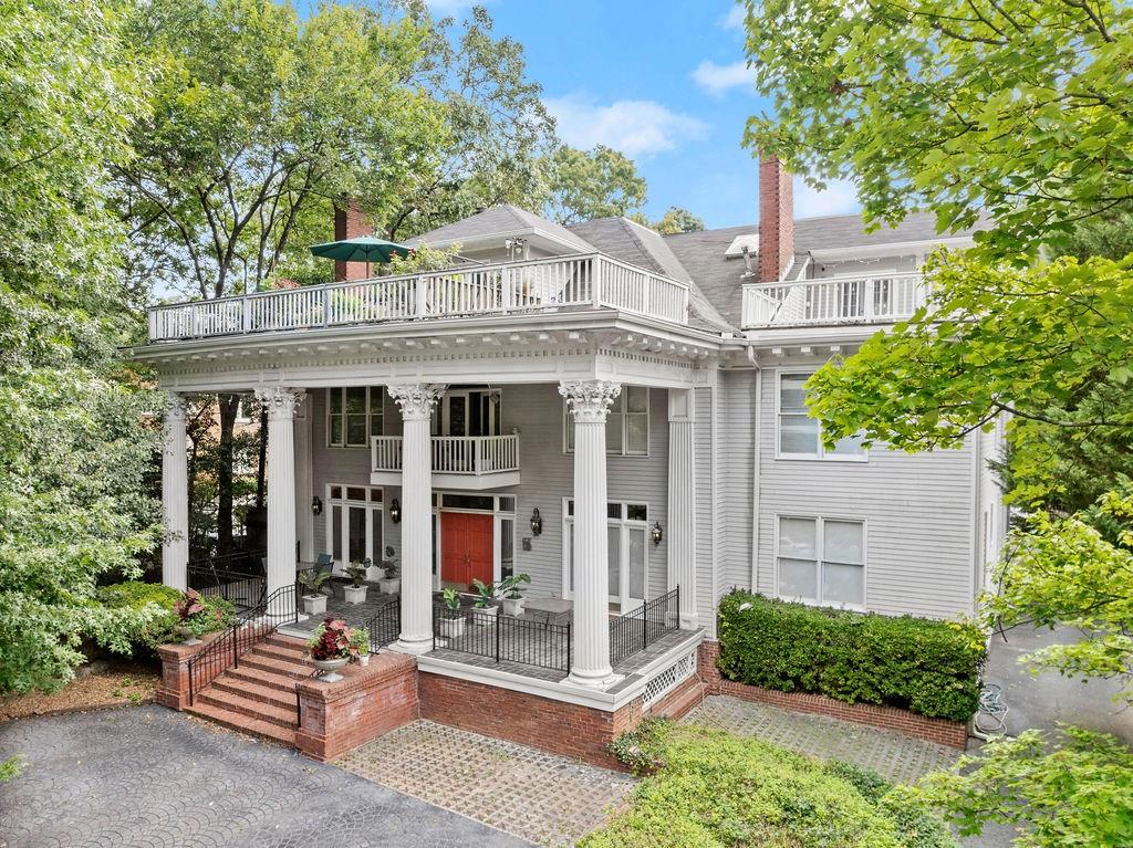 front view of house with a yard