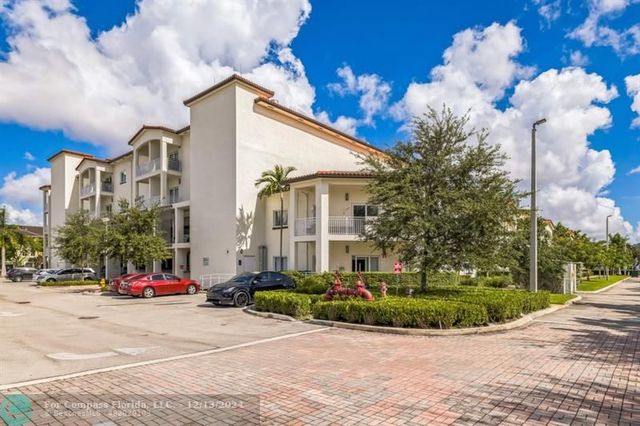 $527,000 | 10950 Northwest 82nd Street, Unit 209 | Islands of Doral