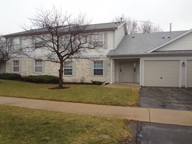 $1,795 | 1163 North Red Oak Circle, Unit 4 | Fairfield Village