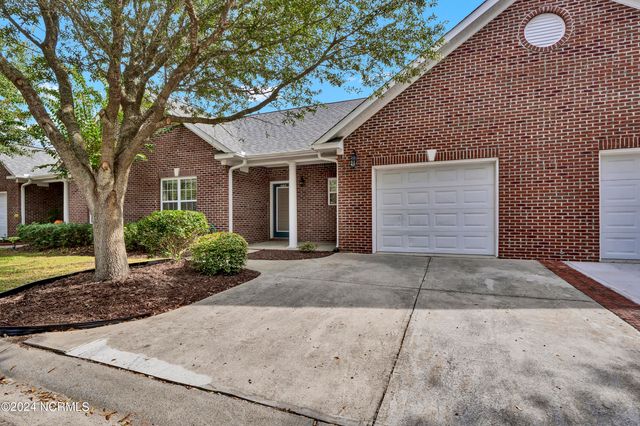 $330,000 | 6015 Slipper Shell Street | Federal Point Township - New Hanover County